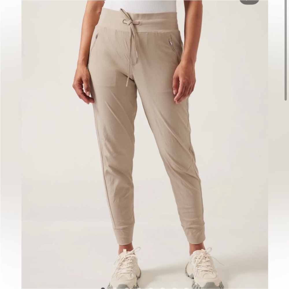 Athleta Trekkie North Jogger
